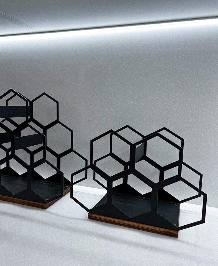 Подставка для вина NC Home Соты из деревянного основания на 5 бутылок (110227) - фото 7 Подставка для вина NC Home Соты из деревянного основания на 5 бутылок (110227) - фото 7