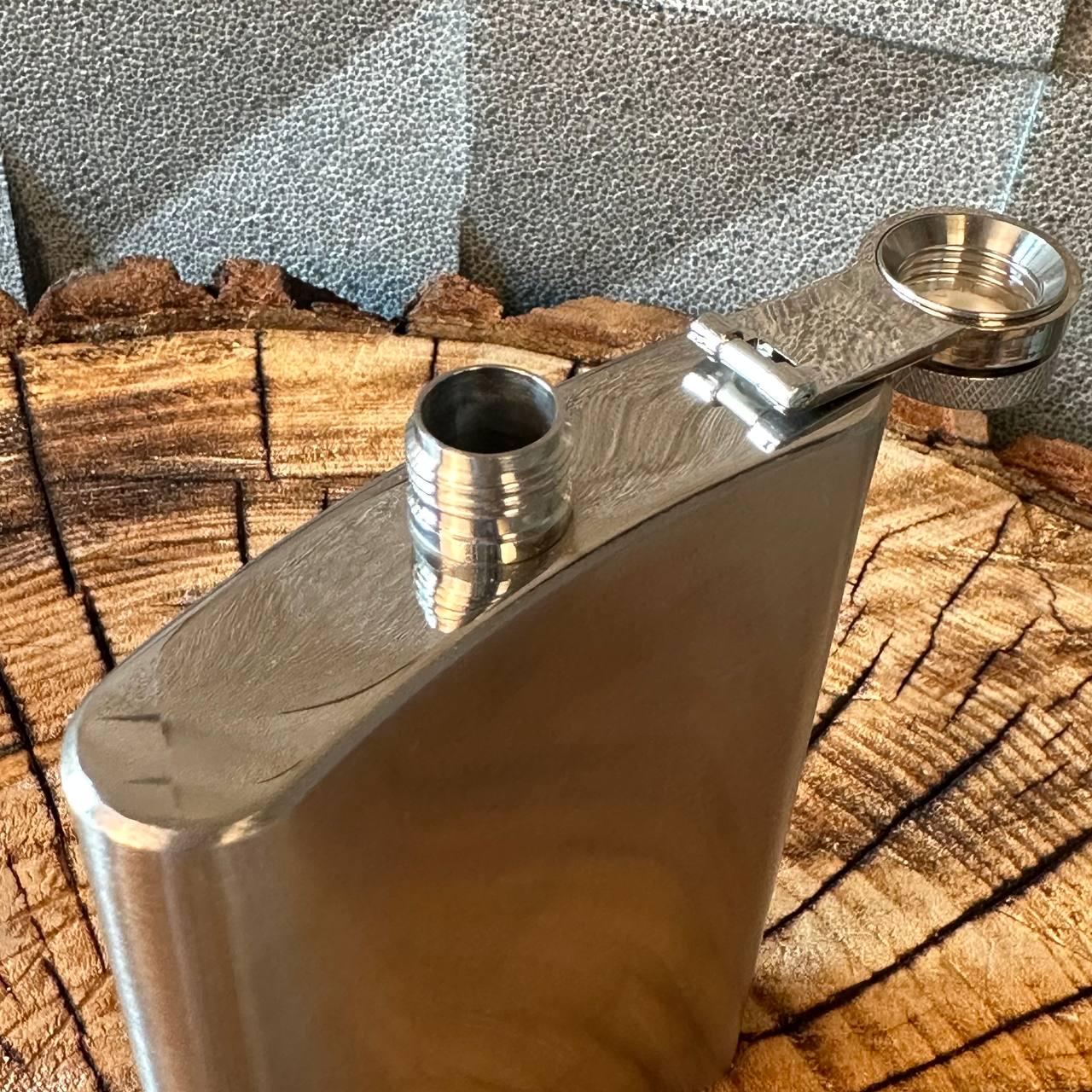 Фляга подарункова нержавіюча під гравіювання (61038) - фото 6 Фляга подарункова нержавіюча під гравіювання (61038) - фото 6