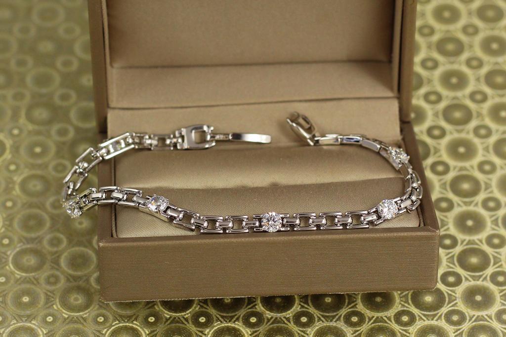 Браслет Xuping Jewelry Манхэттен с круглыми камнями 19,5 см 5 мм Серебристый (31363445)