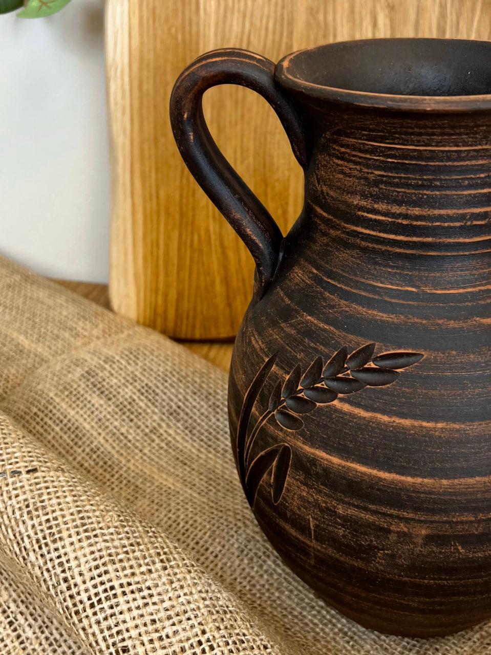 Глек керамічний глиняний різьблений з ручкою колосок 2 л (3002-13) - фото 6 Глек керамічний глиняний різьблений з ручкою колосок 2 л (3002-13) - фото 6