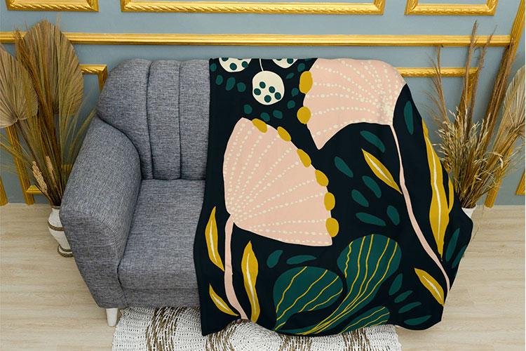 Плед PromoZP Абстрактные цветы 2 плюш однослойный 150х210 см (102348-2)