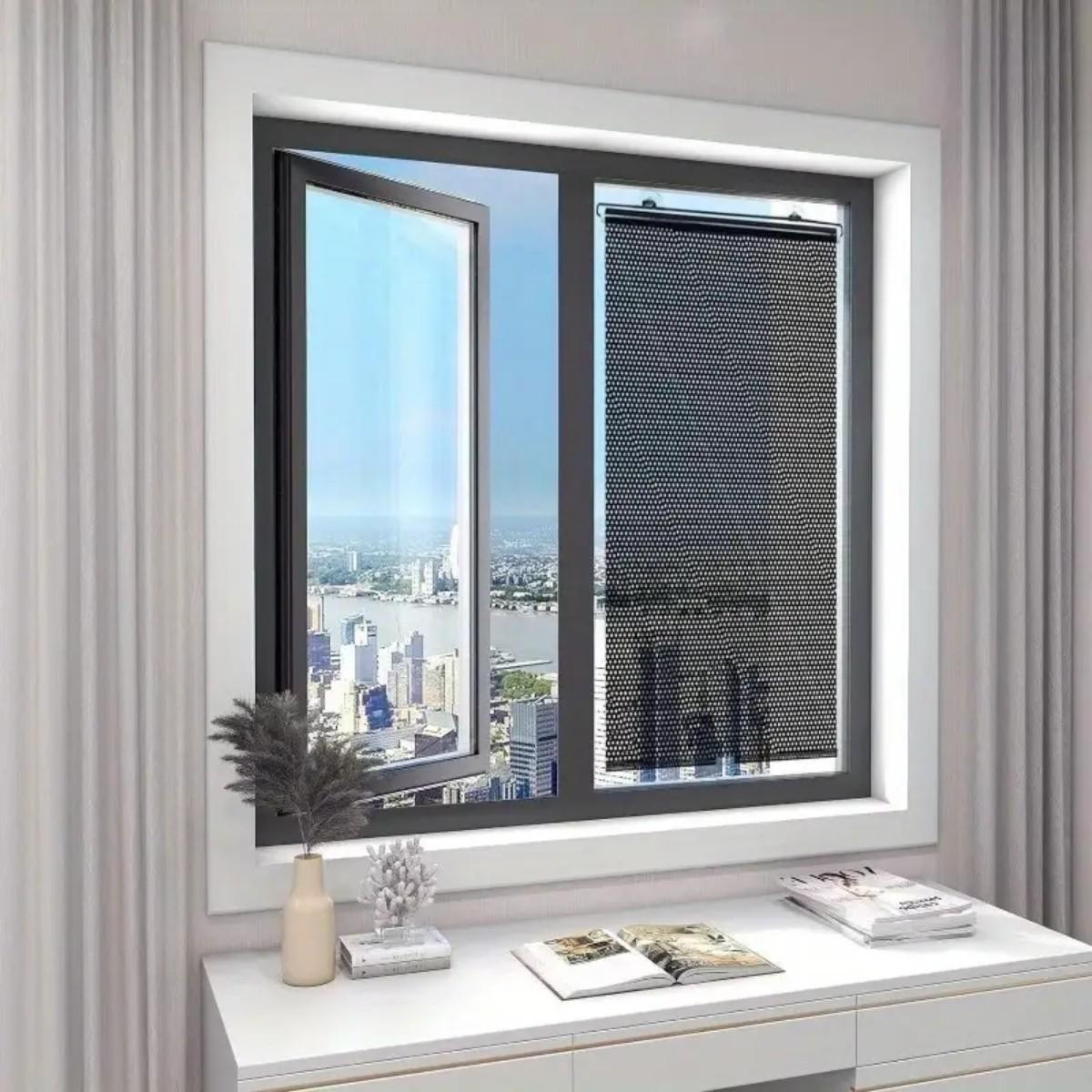 Шторка сонцезахисна на скло авто на присосках RolerProtect 68х125 см - фото 4 Шторка сонцезахисна на скло авто на присосках RolerProtect 68х125 см - фото 4