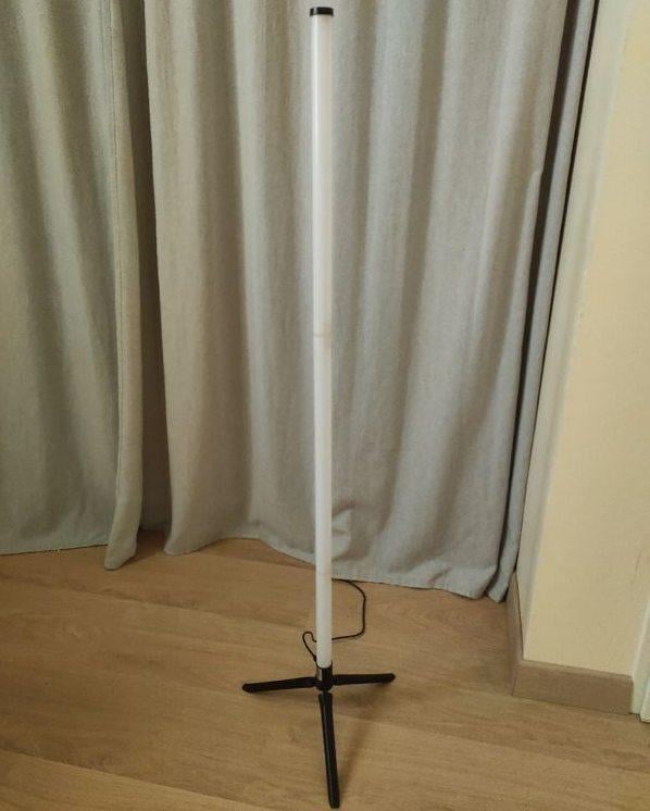 Лампа-торшер напольная угловая RGB (EL-2185-5) Лампа-торшер напольная угловая RGB (EL-2185-5)