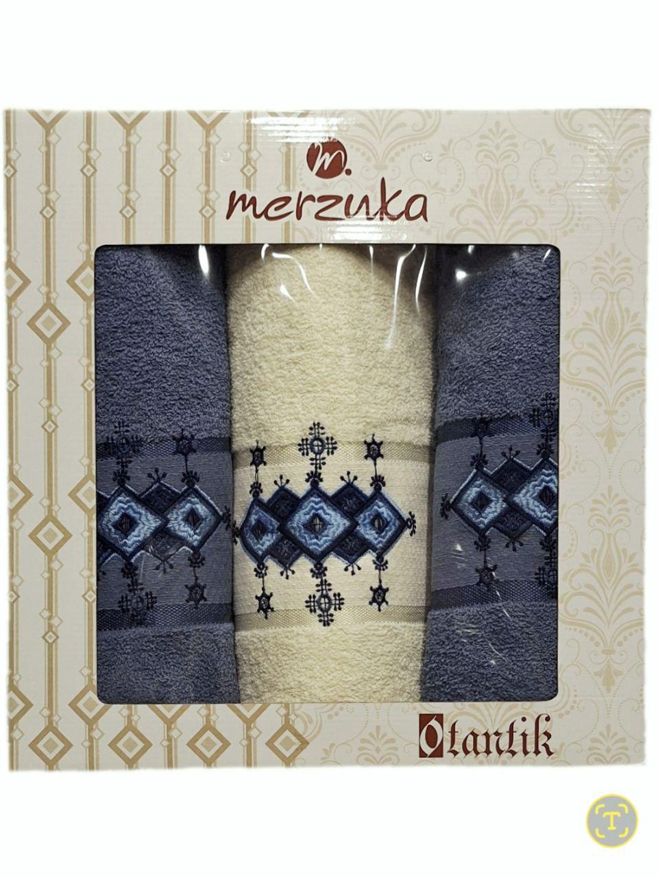 Полотенца подарочные Merzuka 3 шт. Синий с бежевым (1802) Полотенца подарочные Merzuka 3 шт. Синий с бежевым (1802)