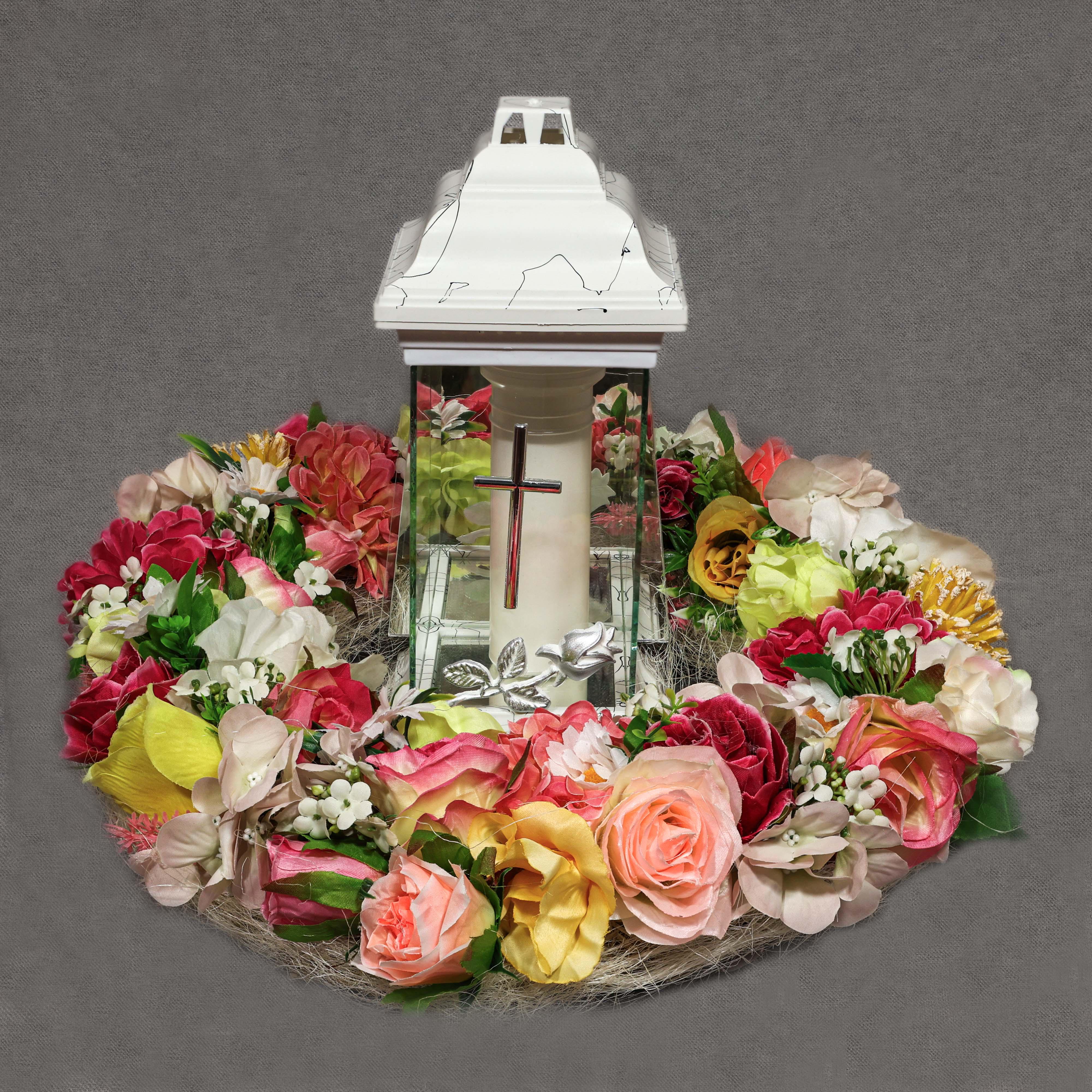 Венок подсвечник Gala Decor с искусственными цветами и лампадой на натуральной основе 45 см (ВП4530)