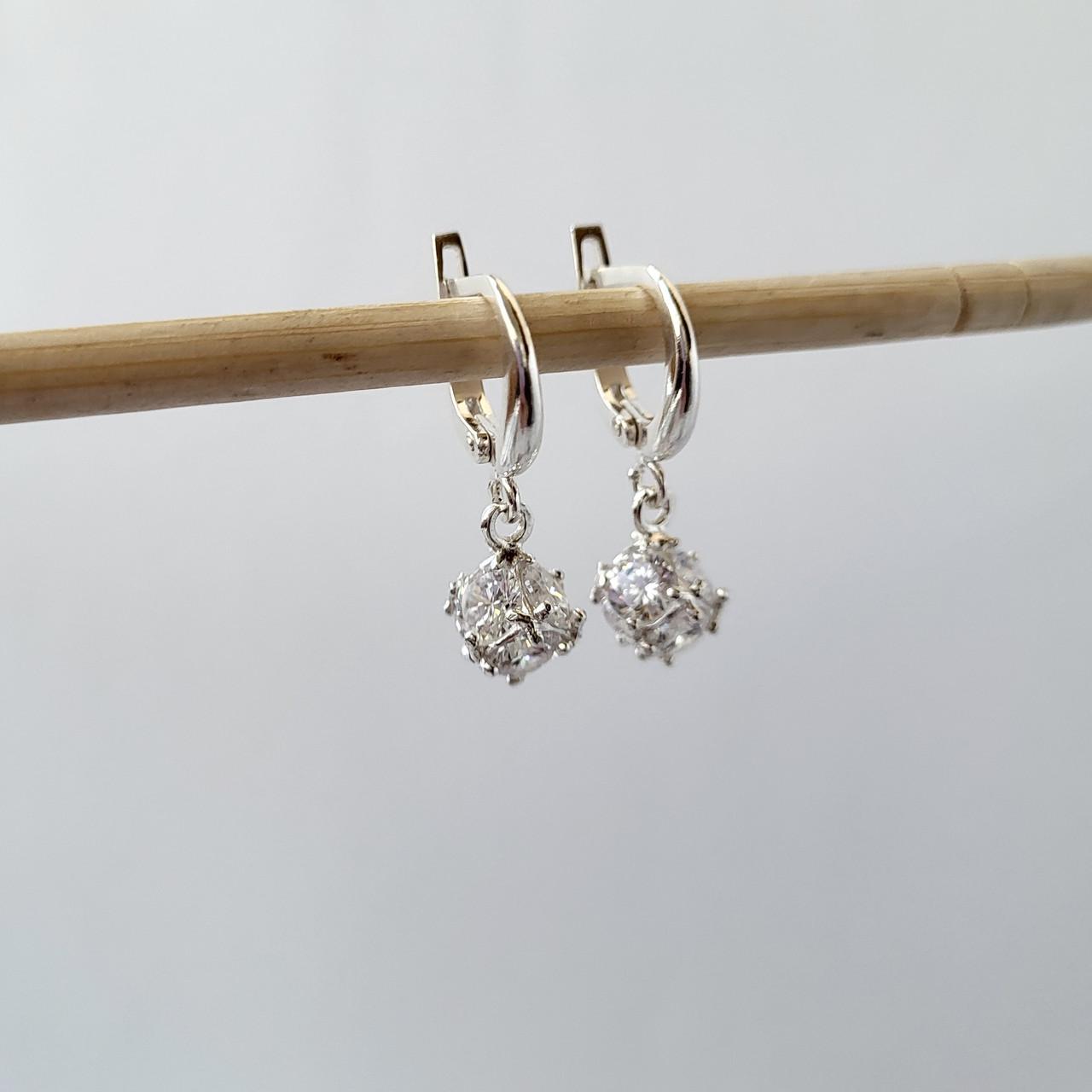 Серьги с подвеской Шар в белых камнях серебро 925 пробы 4,60 г (56093)