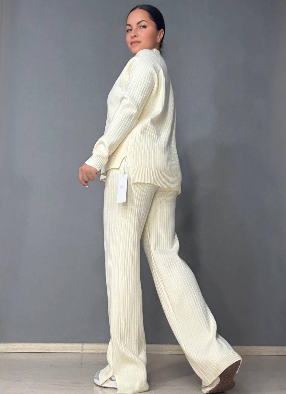 Костюм жіночий ACCORDDREAM 8703-28108 светр з брюками в рубчик в'язаний OS молочний (2958) - фото 7 Костюм жіночий ACCORDDREAM 8703-28108 светр з брюками в рубчик в'язаний OS молочний (2958) - фото 7