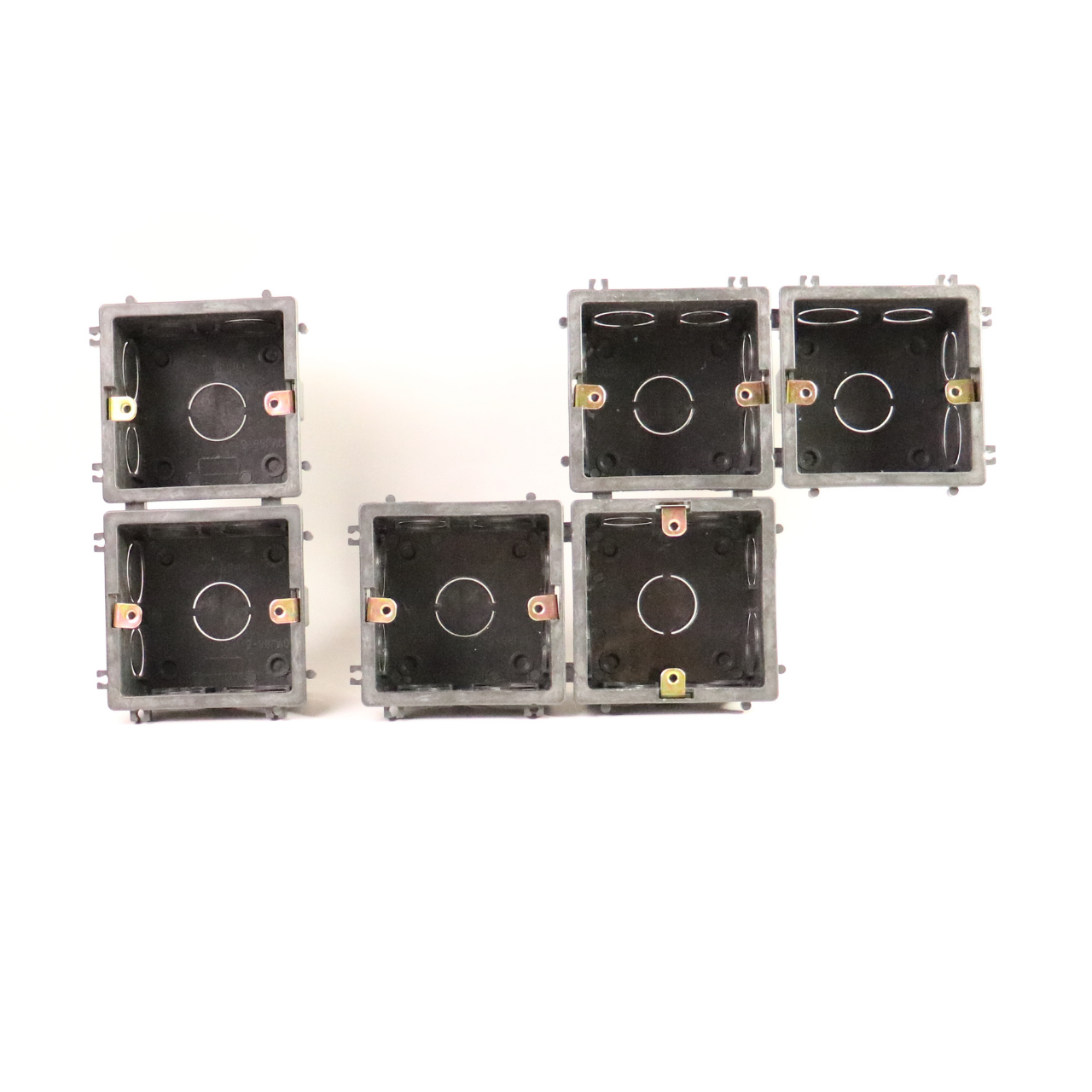 Комплект вимикач прохідний 3 клавішний MERALLI INOX безрамковий/квадратний підрозетник MERALLI модульний вбудований Чорний - фото 3 Комплект вимикач прохідний 3 клавішний MERALLI INOX безрамковий/квадратний підрозетник MERALLI модульний вбудований Чорний - фото 3