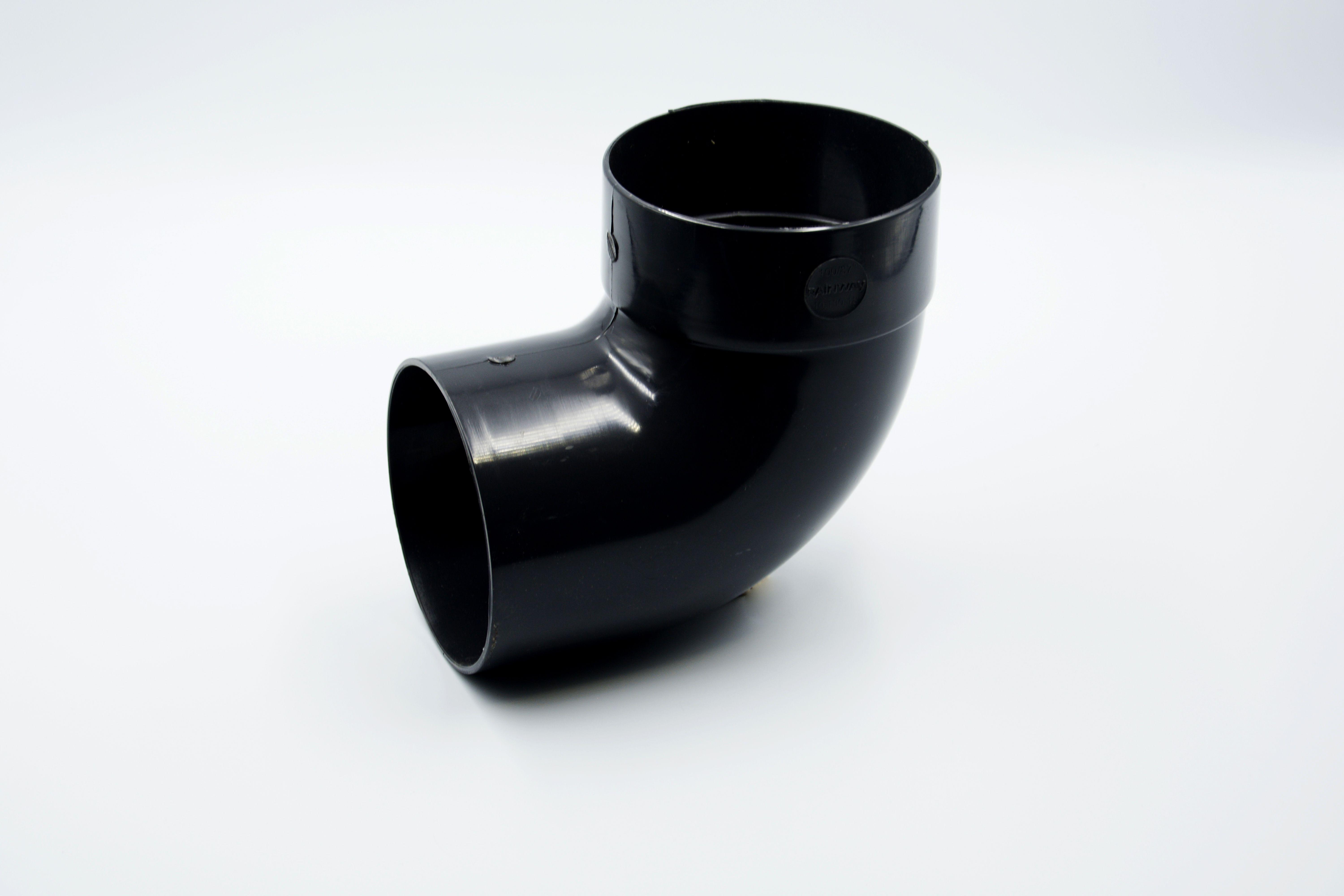 Отвод трубы одномфтовый RAINWAY 87° D 100 мм Черный RAL 9005 (10.130.18.008.RW) Отвод трубы одномфтовый RAINWAY 87° D 100 мм Черный RAL 9005 (10.130.18.008.RW)