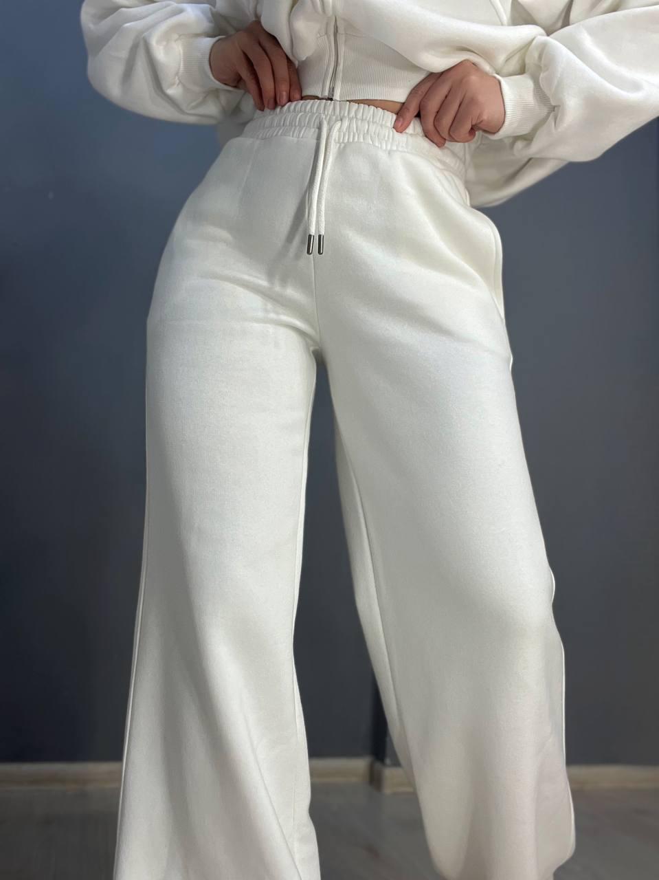 Костюм женский QUZEN 472-388 пилот брюки палаццо широкие флис S Белый (3167) - фото 6 Костюм женский QUZEN 472-388 пилот брюки палаццо широкие флис S Белый (3167) - фото 6