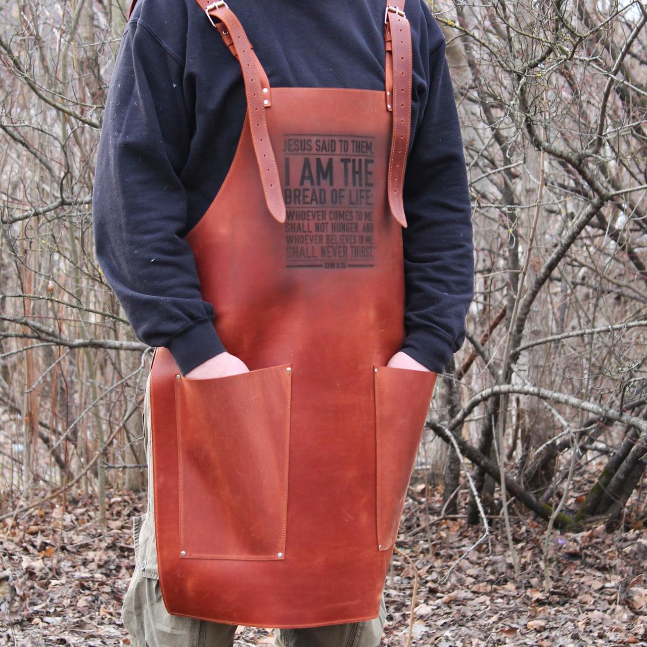 Фартук для гриля из натуральной кожи с гравировкой 2 мм (SP00403) - фото 4 Фартук для гриля из натуральной кожи с гравировкой 2 мм (SP00403) - фото 4