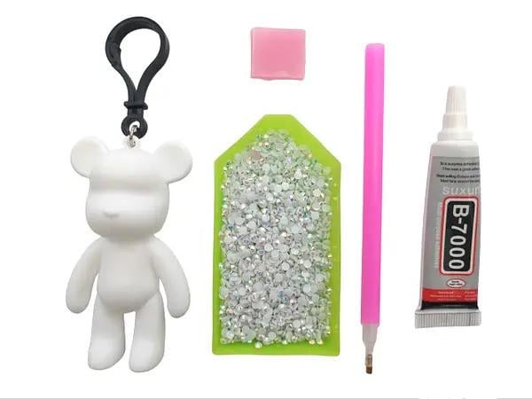 Брелок алмазной мозаикой Мишка белый 5D (2474850586)