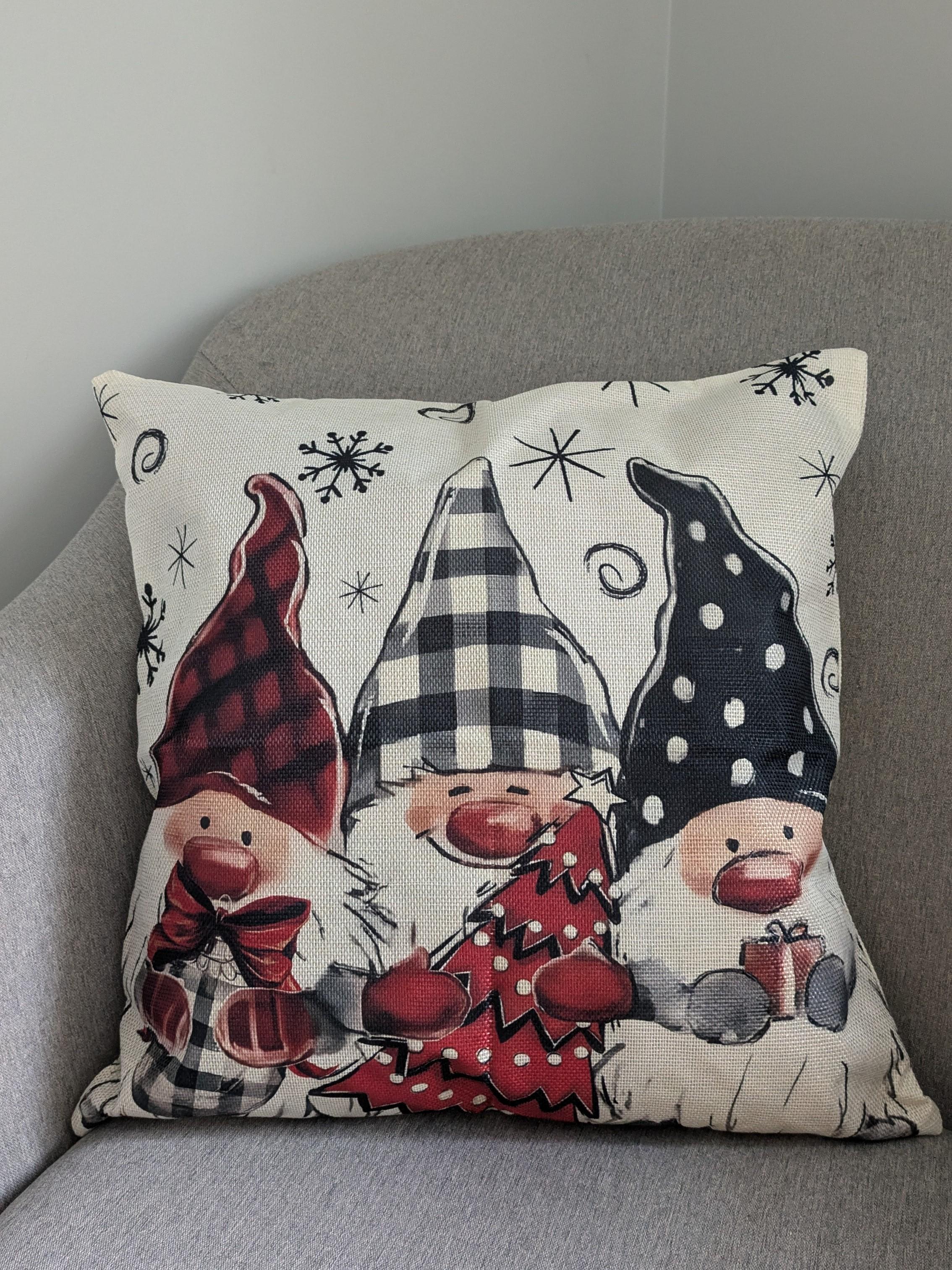 Наволочка новорічна Гномики 45х45 см (29506022)