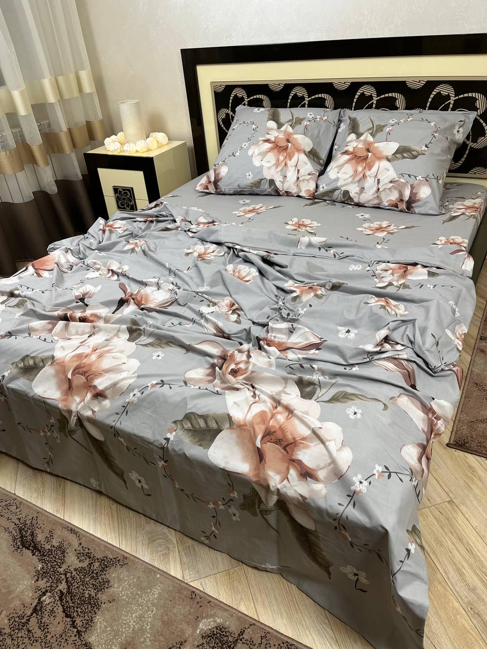 Комплект постельного белья Цветы 180x220 см двуспальный хлопковый 70х70 см Серый