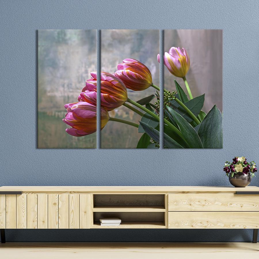 Картина на холсте триптих Яркие тюльпаны 128x81 см (1004-31)