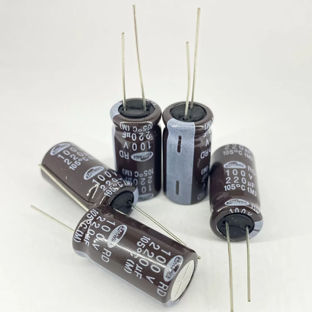Електролітичні конденсатори Samwha 220 мкф 100V 13x25 мм 105 °C (1965011327)