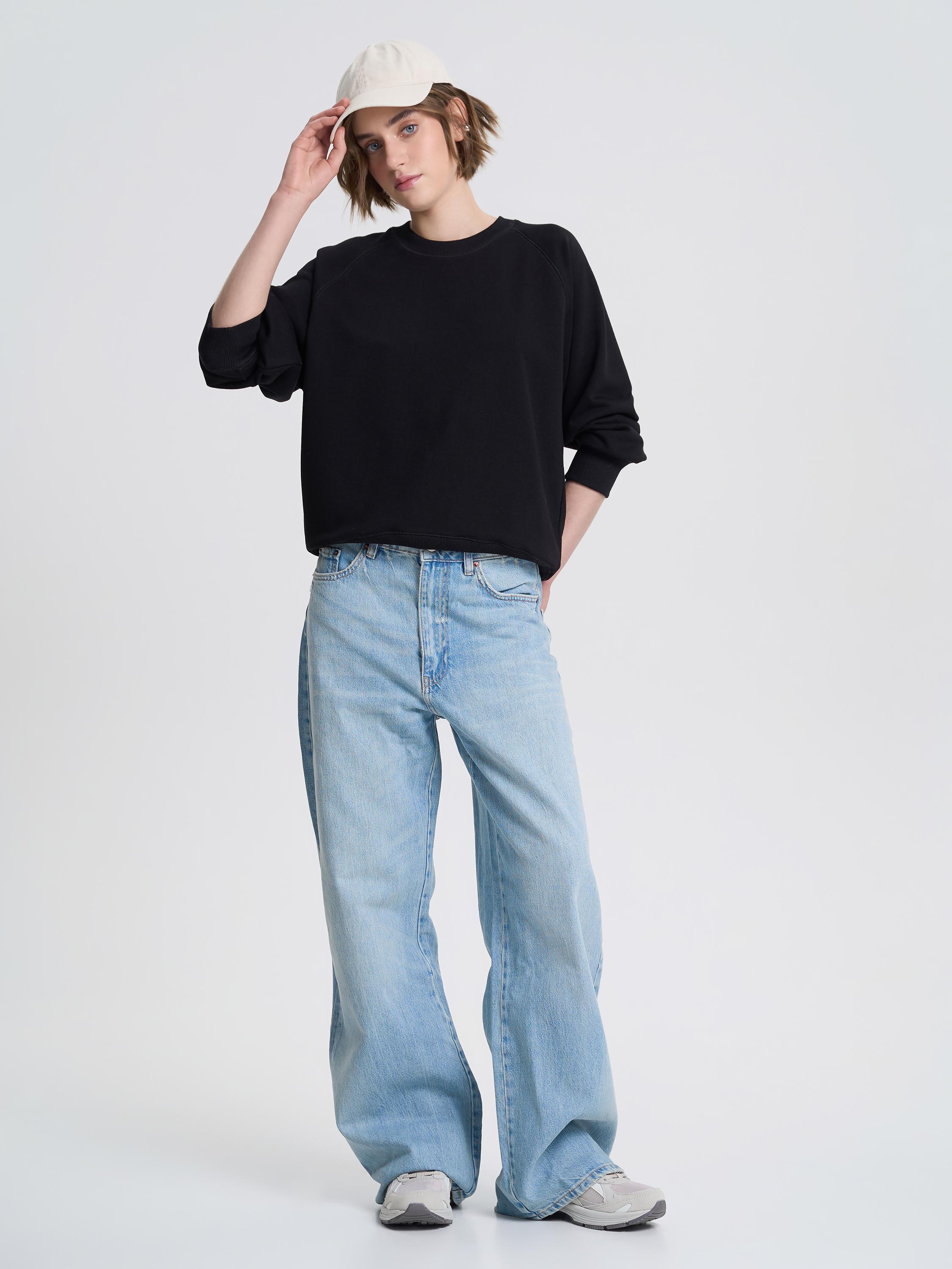 Свитшот-реглан женский укороченный ROZA 231111 M Черный (4824005694196) - фото 4 Свитшот-реглан женский укороченный ROZA 231111 M Черный (4824005694196) - фото 4