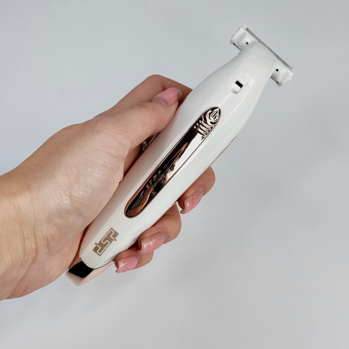 Електробритва жіноча DSP для тіла із сухим голінням White/Pink (70136EJ) - фото 3 Електробритва жіноча DSP для тіла із сухим голінням White/Pink (70136EJ) - фото 3