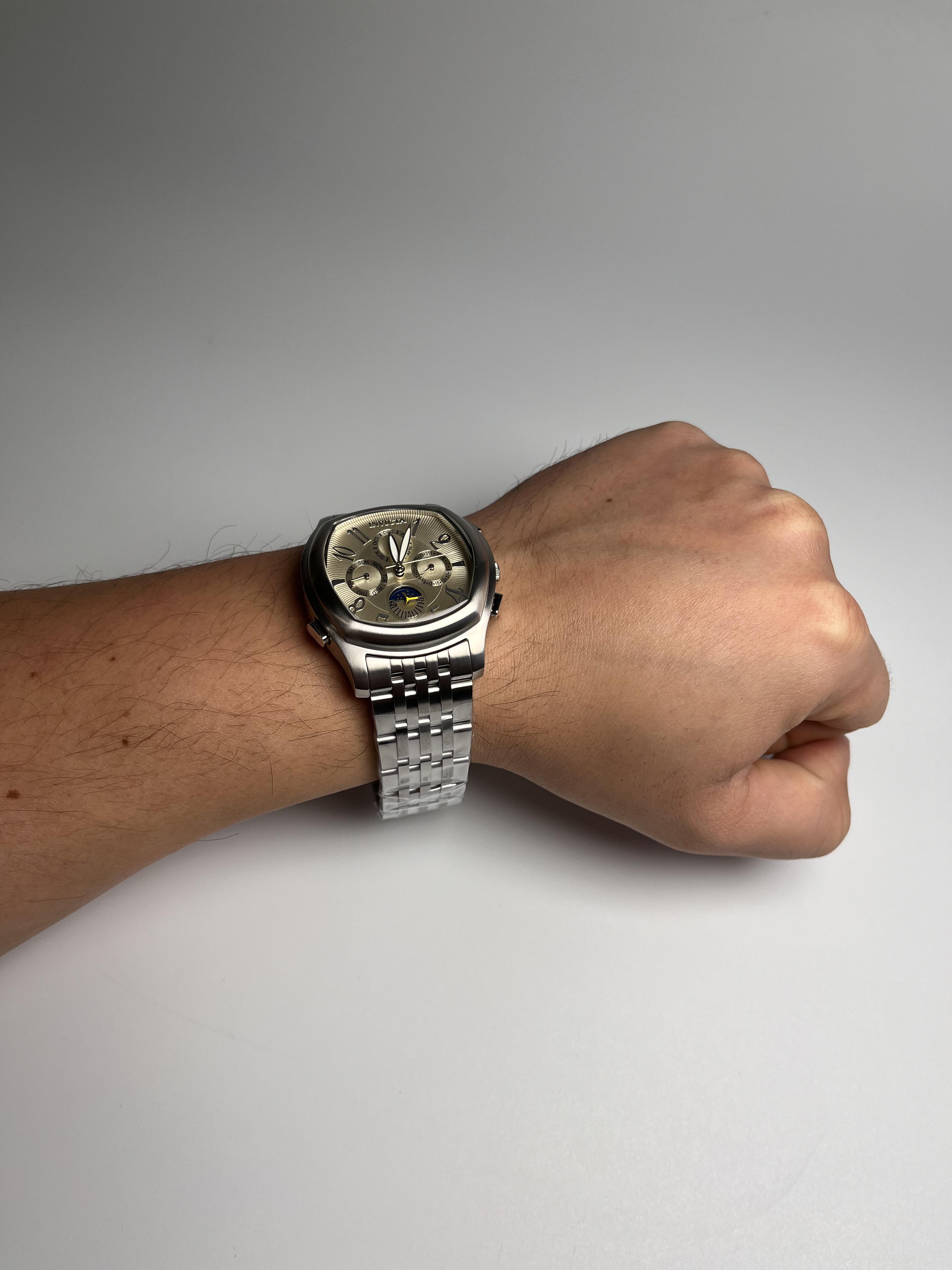 Наручний годинник чоловічий класичний Invicta 37656 Objet (23120021) - фото 9 Наручний годинник чоловічий класичний Invicta 37656 Objet (23120021) - фото 9