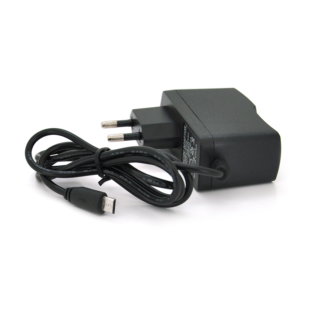Зарядное устройство для Noname 220V micro USB 5V 2A (26441858) Зарядное устройство для Noname 220V micro USB 5V 2A (26441858)