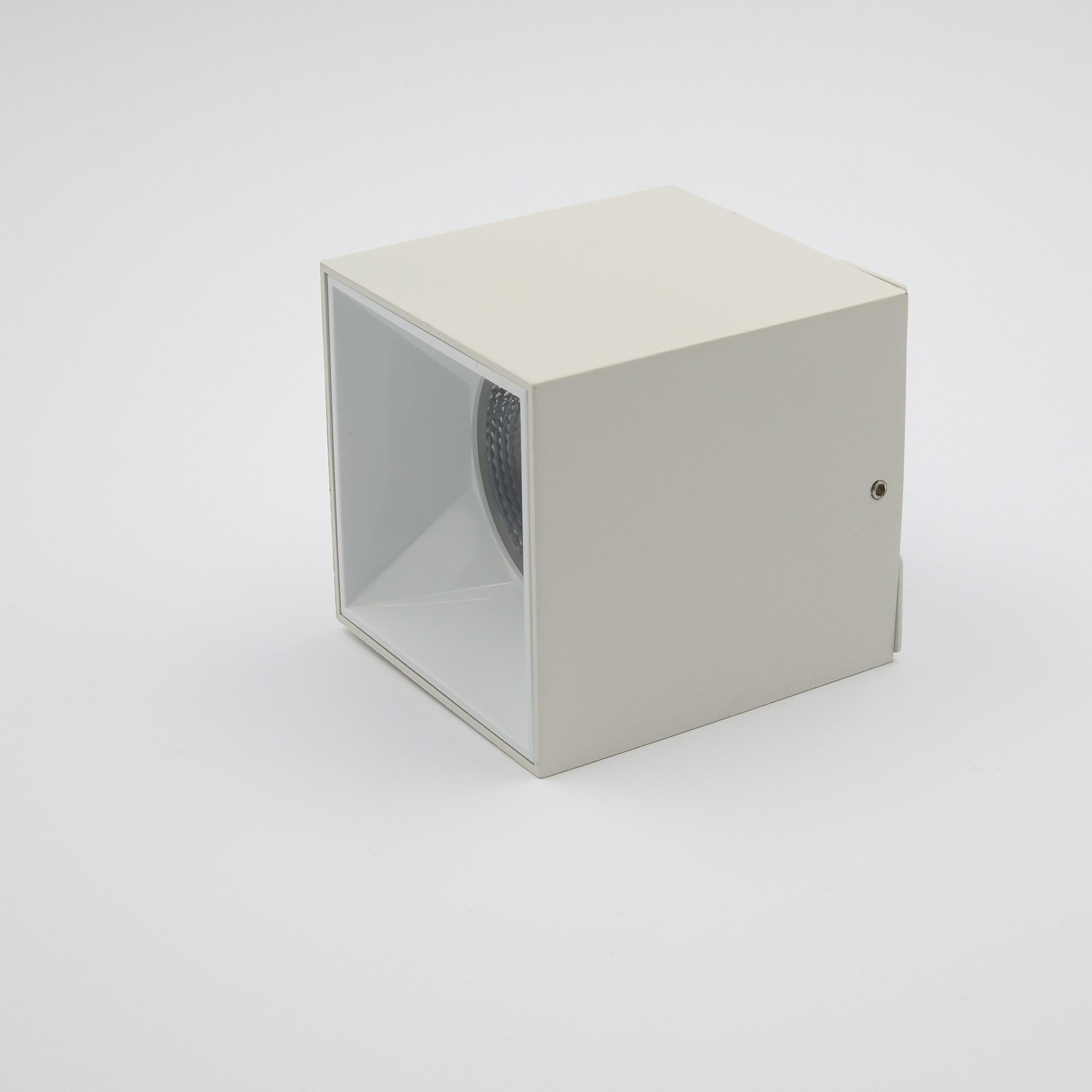 Світильник накладний Light Club 7 Вт 3000 К IP20 точковий Білий (LTR617AS-7-3-W) - фото 4 Світильник накладний Light Club 7 Вт 3000 К IP20 точковий Білий (LTR617AS-7-3-W) - фото 4