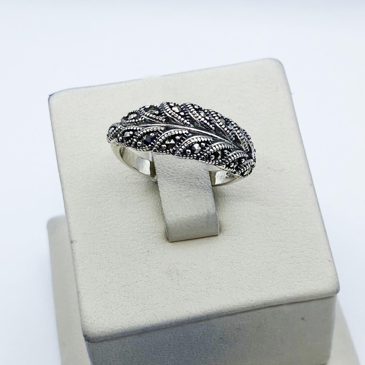 Кольцо серебряное с марказитом р. 19 3,54 г (2230343977) Кольцо серебряное с марказитом р. 19 3,54 г (2230343977)