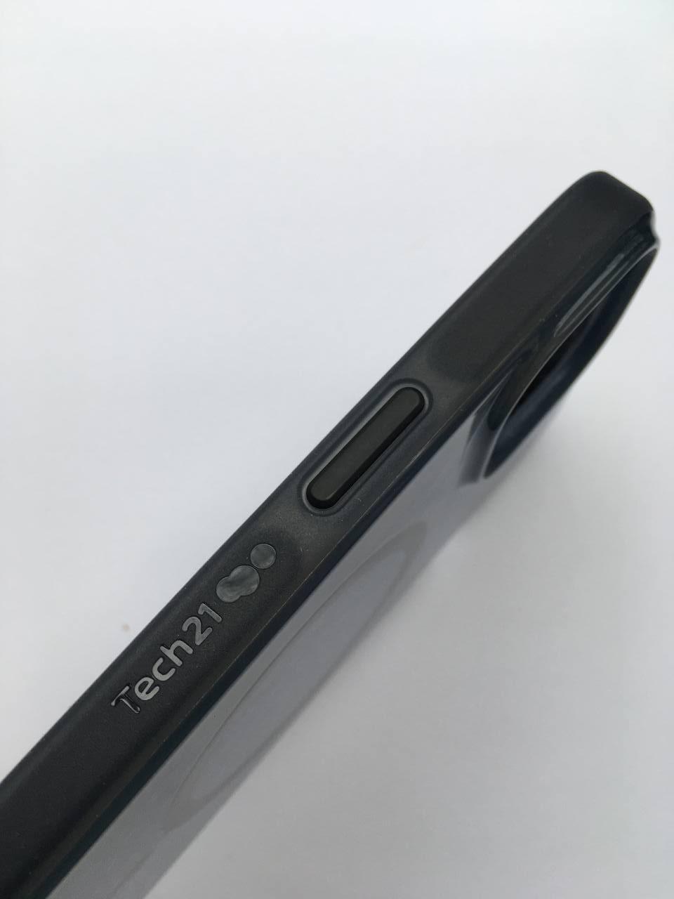 Противоударный чехол Tech21 Evo Check MagSafe для Iphone 14/13 (6.1") Smokey Black - фото 8