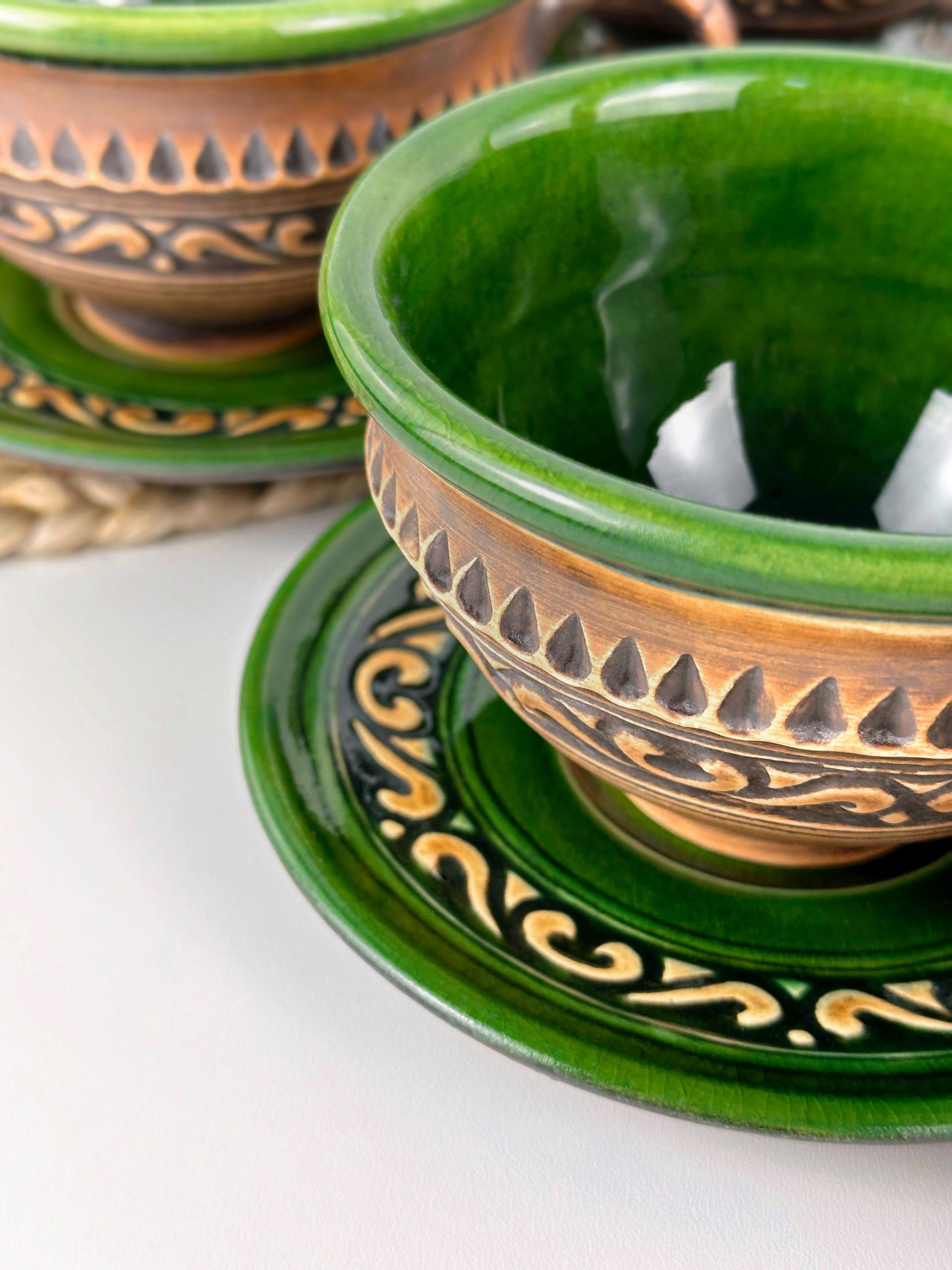 Набір глиняних чашок та блюдець Гражда 12 шт. Коричневий (17019-26) - фото 5 Набір глиняних чашок та блюдець Гражда 12 шт. Коричневий (17019-26) - фото 5