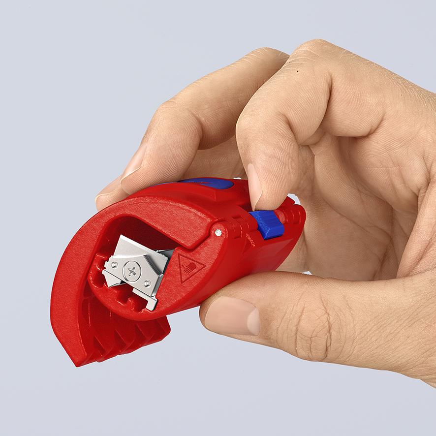 Труборез для пластиковых труб KNIPEX BiX (90 22 10 BK) - фото 35 Труборез для пластиковых труб KNIPEX BiX (90 22 10 BK) - фото 35