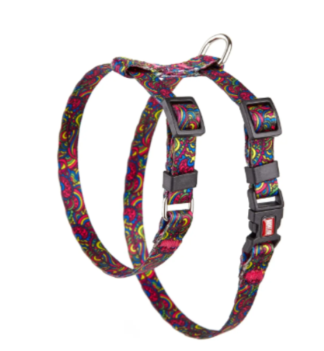 Шлея KareLine KALEIDOSCOP из нейлона с узором и пластиковой пряжкой 10 мм А 200-270 мм В 260-320 мм (0855/7) Шлея KareLine KALEIDOSCOP из нейлона с узором и пластиковой пряжкой 10 мм А 200-270 мм В 260-320 мм (0855/7)