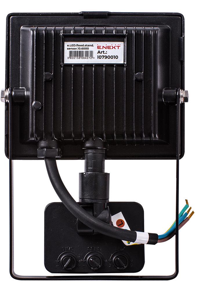 Прожектор LED E.NEXT e.LED.flood.stand.sensor.10.6000 10W 220V 800lm 6000K IP44 118x48x155 мм с датчиком движения (l0790010) - фото 3 Прожектор LED E.NEXT e.LED.flood.stand.sensor.10.6000 10W 220V 800lm 6000K IP44 118x48x155 мм с датчиком движения (l0790010) - фото 3