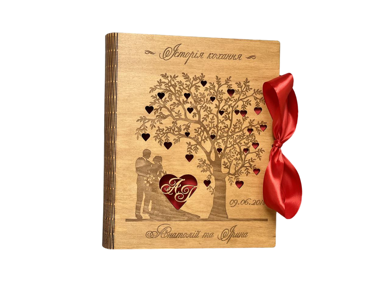 Фотоальбом у дерев'яній обкладинці "Історія кохання" з персоналізацією А4 Дуб (1516)
