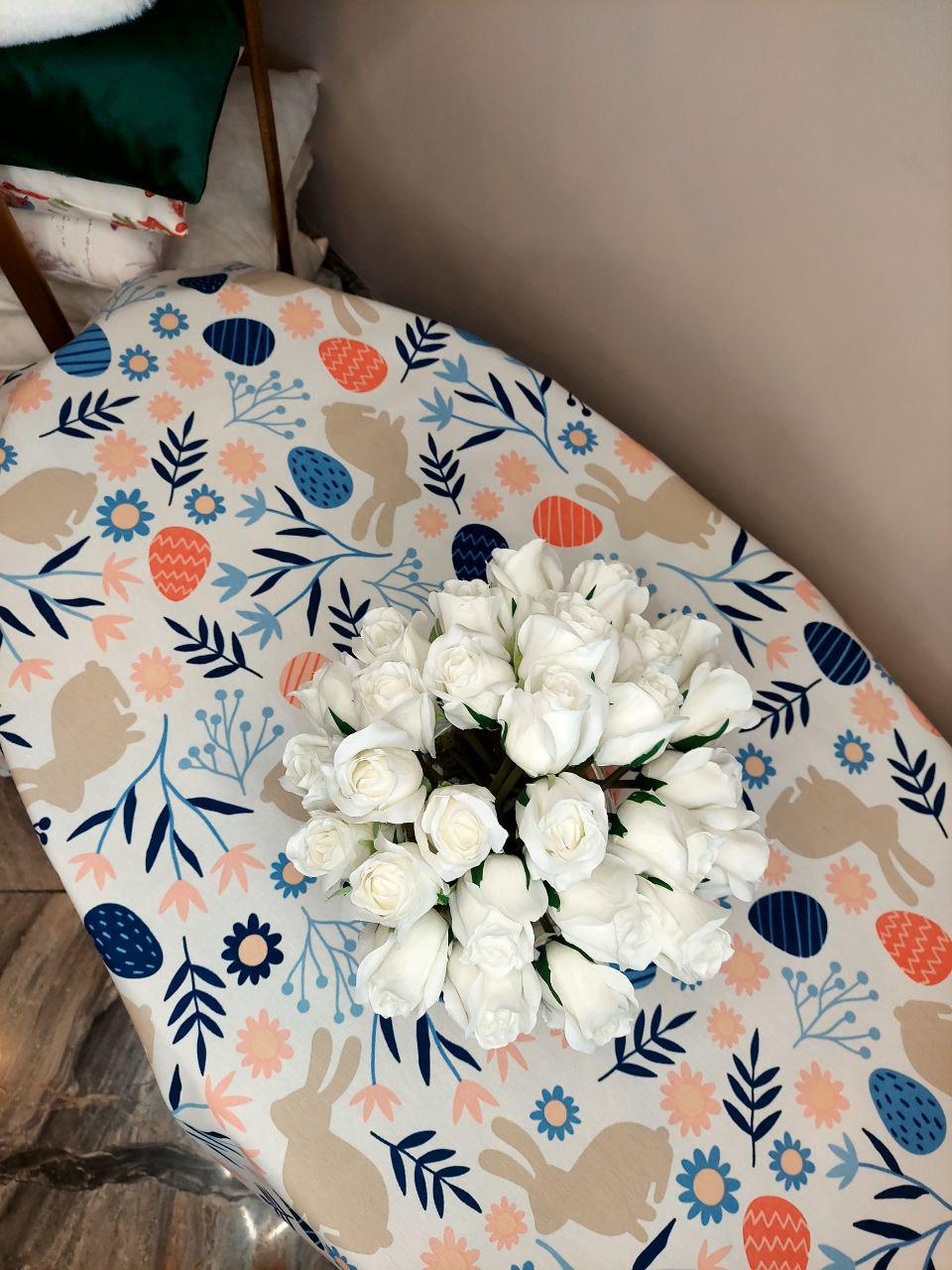 Скатертина кругла водовідштовхувальна Le maison de Garny Кролики з блакитними крашанками 140 см (01-12241) - фото 2 Скатертина кругла водовідштовхувальна Le maison de Garny Кролики з блакитними крашанками 140 см (01-12241) - фото 2