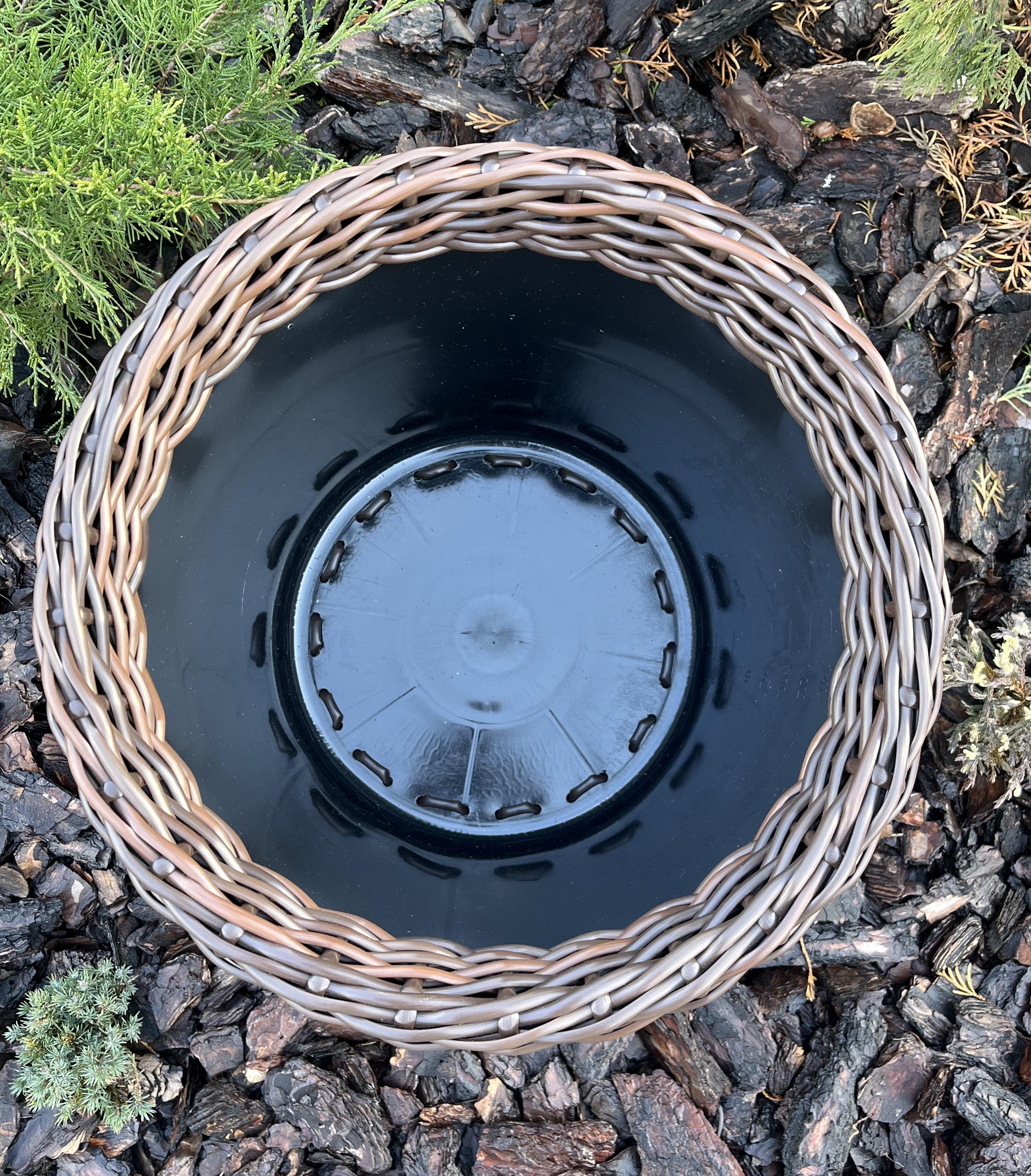 Кашпо для квітів зі штучного ротанга 20 л Меланж (27927854) - фото 2 Кашпо для квітів зі штучного ротанга 20 л Меланж (27927854) - фото 2