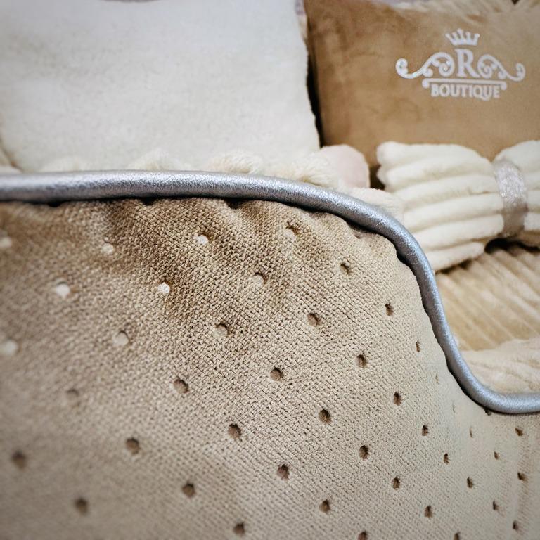 Лежанка для собак Amore mio Cane Брідж Boutique до 8 кг 70х50х23 см (DB-0076) - фото 2