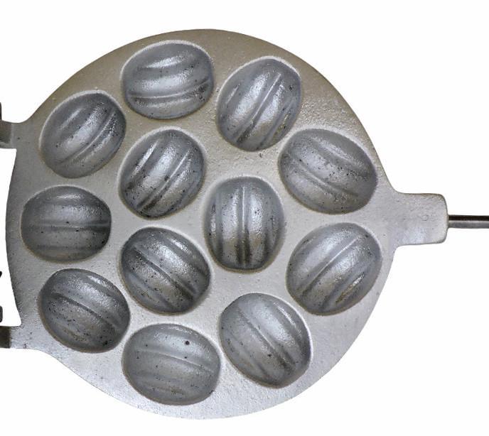 Форма для выпечки алюминиевая Орех 12 с деревянной ручкой - фото 3