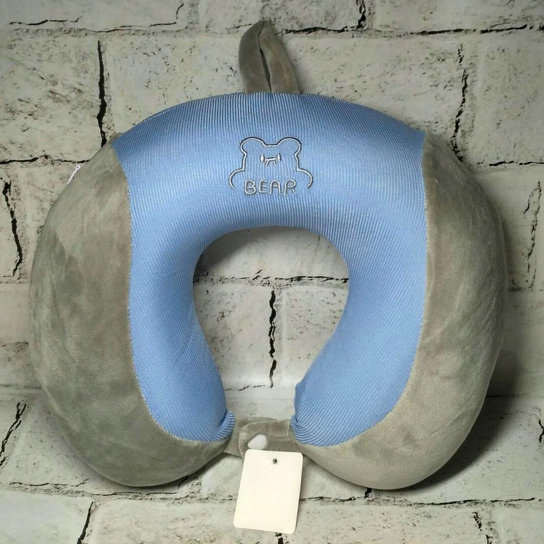 Подушка для путешествий под шею с памятью Мишка 29х26х8 см Голубой (25-2-272) Подушка для путешествий под шею с памятью Мишка 29х26х8 см Голубой (25-2-272)