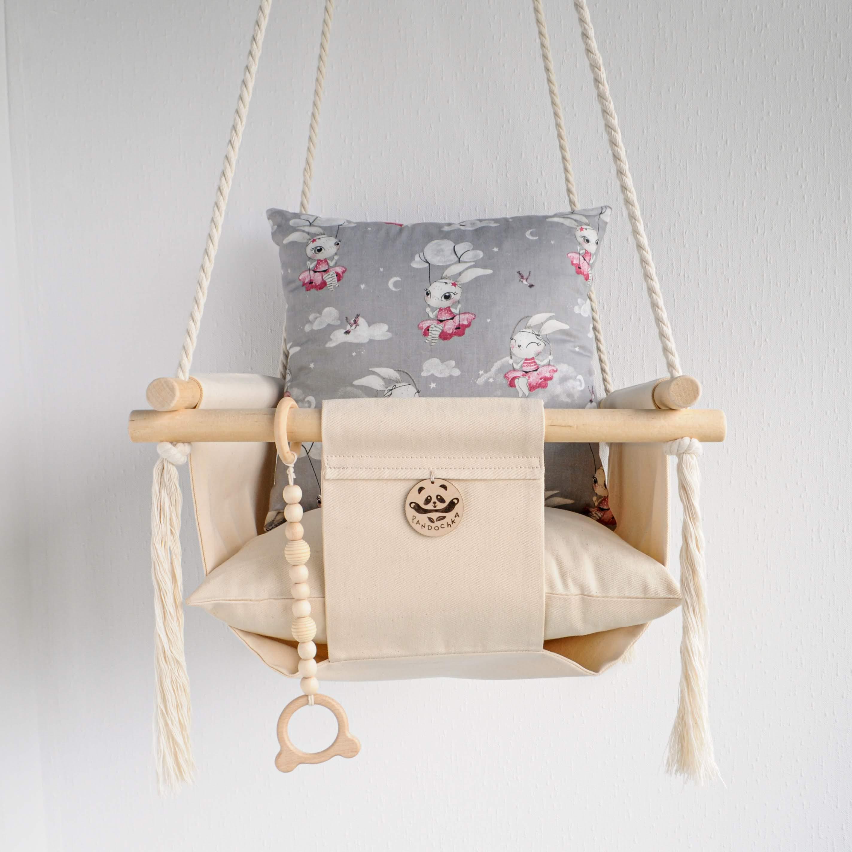 Тканинна дитяча гойдалка 40х40 см Кролики (26850386-De)