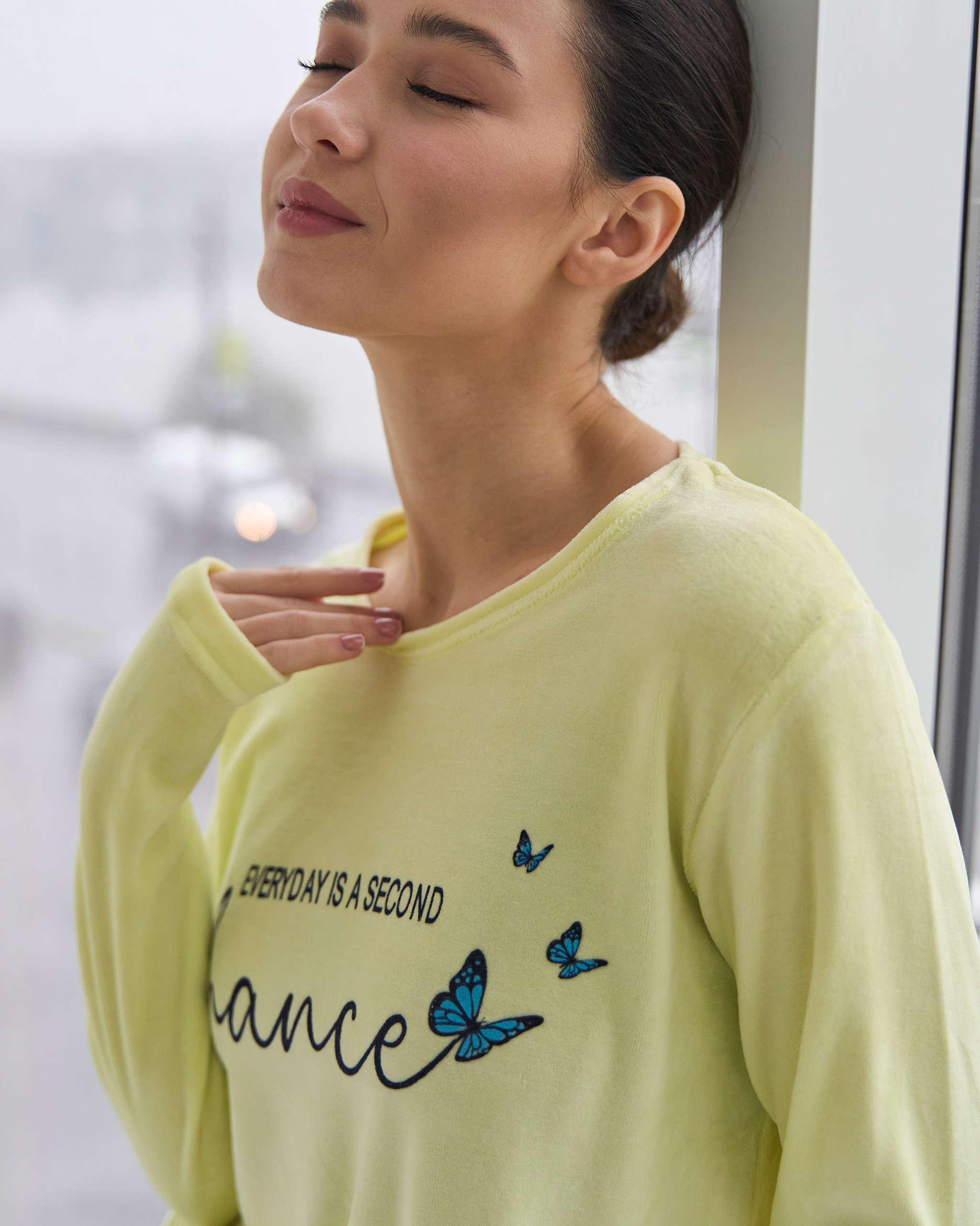 Костюм женский с брюками Chance велюр L Желтый (87117) - фото 3 Костюм женский с брюками Chance велюр L Желтый (87117) - фото 3