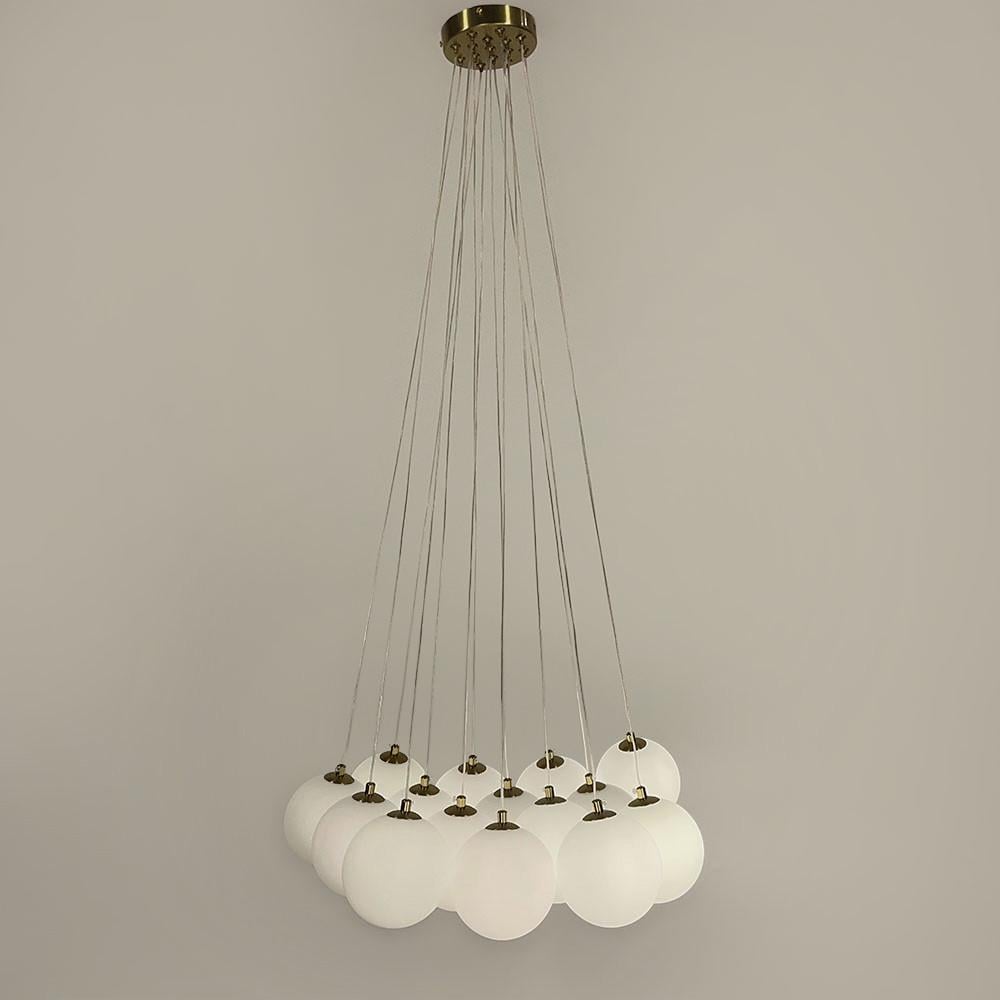 Люстра-пучок на 13 білих плафони Латунь (MJ201/13 AB+WT) - фото 1 Люстра-пучок на 13 білих плафони Латунь (MJ201/13 AB+WT) - фото 1