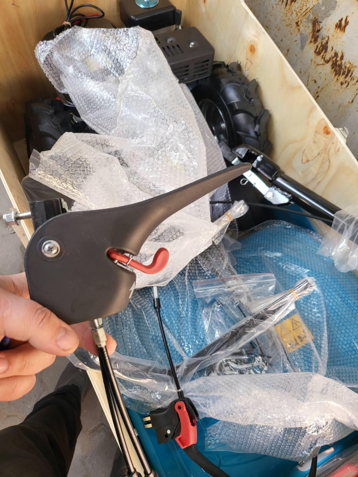 Культиватор бензиновий KRAISSMANN 221 BBH 460 4T - фото 19 Культиватор бензиновий KRAISSMANN 221 BBH 460 4T - фото 19