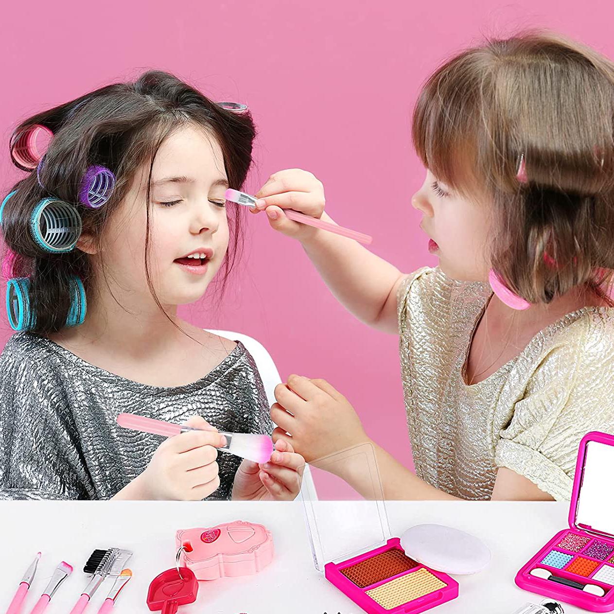 Детский игровой набор для девочек Салон красоты. Моя первая косметичка 27 пр. - фото 5 Детский игровой набор для девочек Салон красоты. Моя первая косметичка 27 пр. - фото 5