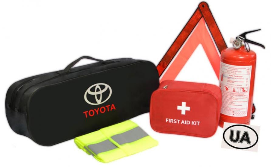 Набор автомобилиста Toyota Евростандарт аптечка/жилет/огнетушитель 50х18х17 см Black (117982)