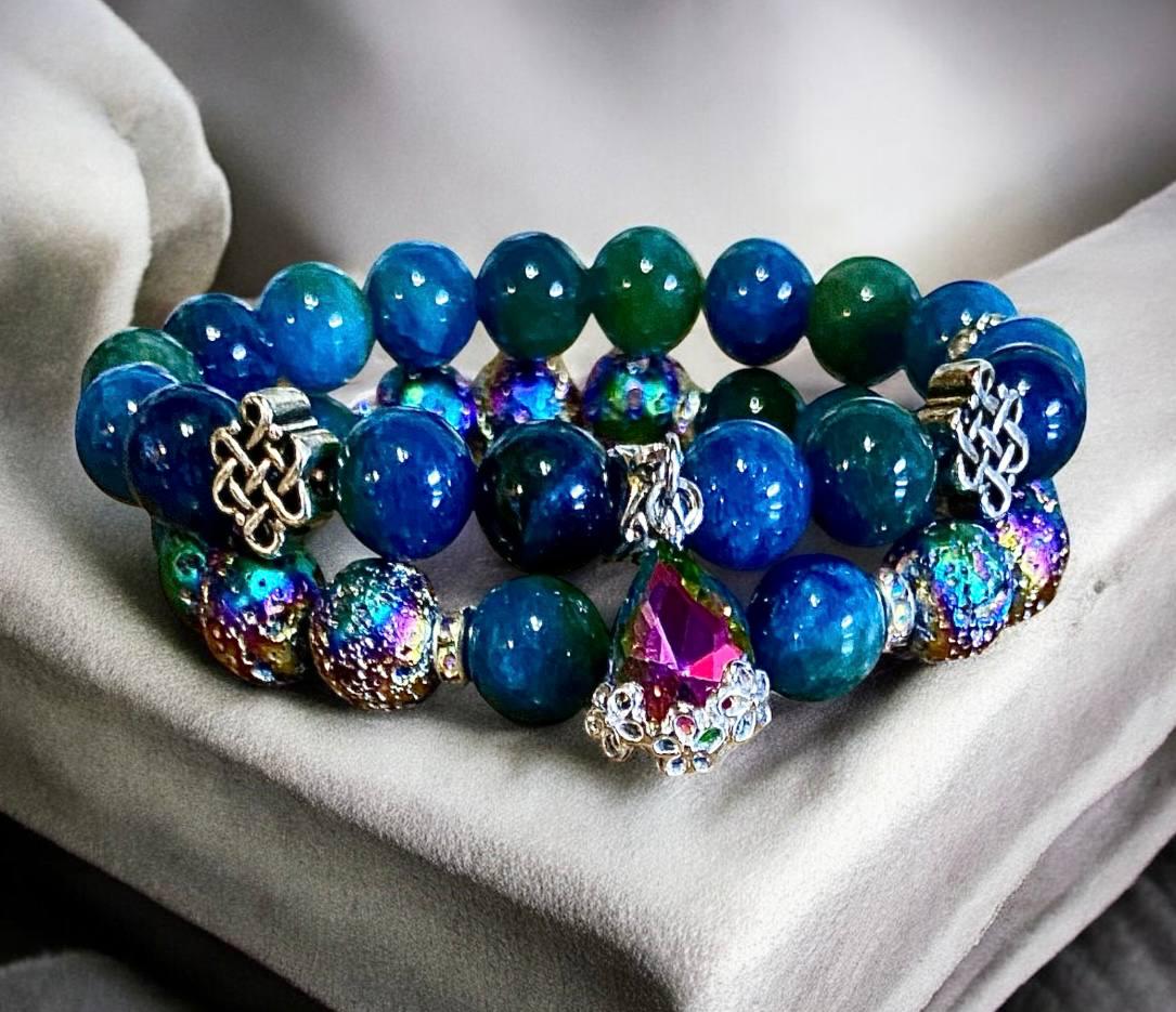 Браслеты LITAURS из натурального камня апатит d 10 мм с подвеской шарм и металлическими вставками М 15-17 см 2 шт. (251118)