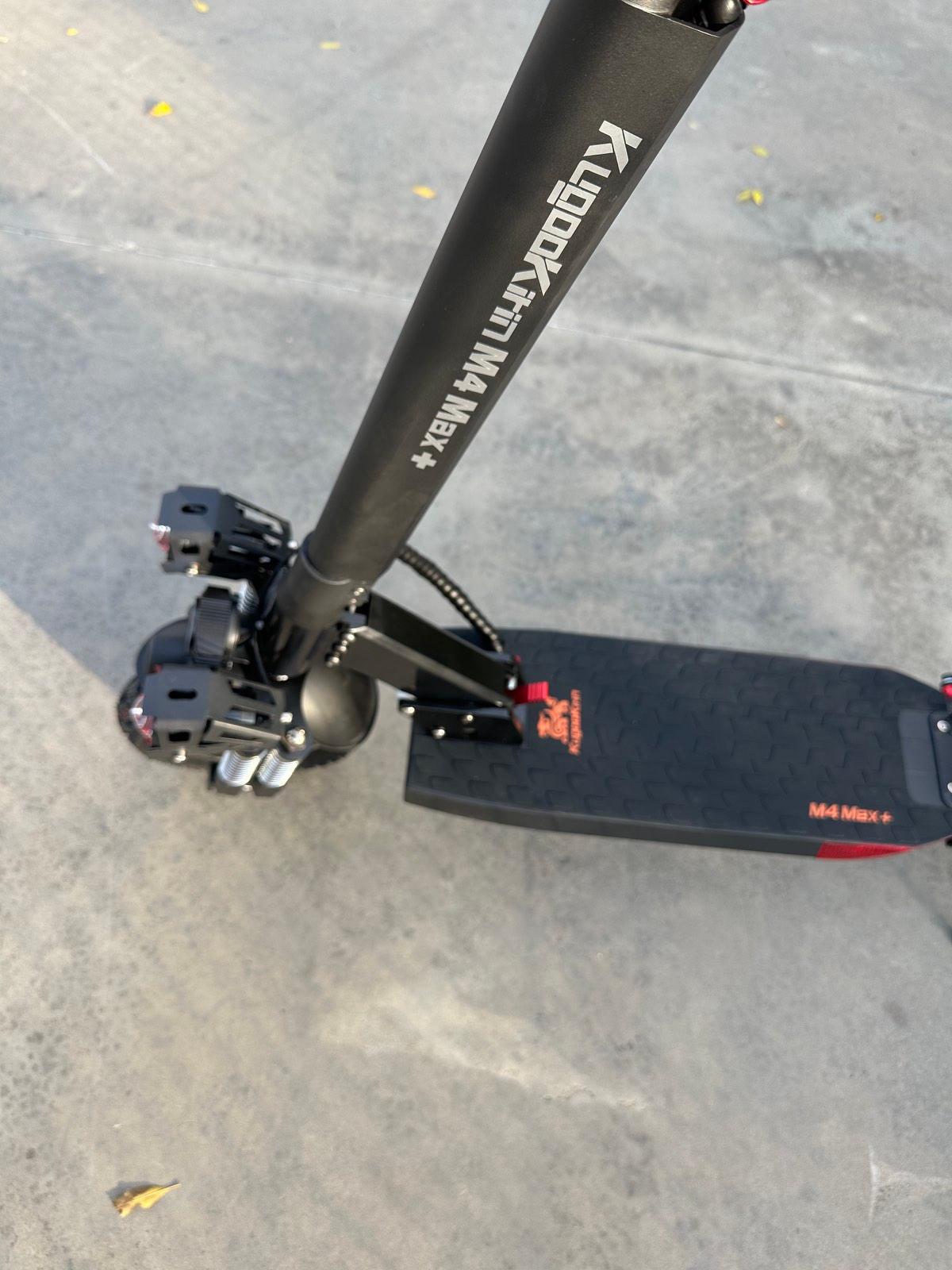 Электросамокат двухмоторный с сидением KugooKirin M4 Max+ Plus NFC key 2000W 23Ah - фото 7 Электросамокат двухмоторный с сидением KugooKirin M4 Max+ Plus NFC key 2000W 23Ah - фото 7