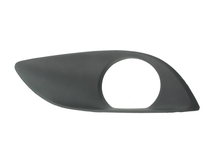 Решетка бампера AVTM Toyota Yaris 10-11 правая с отверстиями для противотуманок (8115 912)