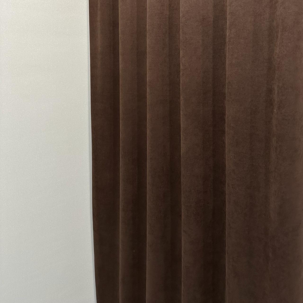 Комплект штор микровелюр 2 шт. 1,5х2,7 м готовые на шторной тесьме 6 см Коричневый (petek-V13) - фото 7 Комплект штор микровелюр 2 шт. 1,5х2,7 м готовые на шторной тесьме 6 см Коричневый (petek-V13) - фото 7