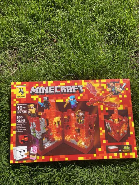 Конструктор Майнкрафт Битва в підземеллі з Led підсвіткою 856 дет.