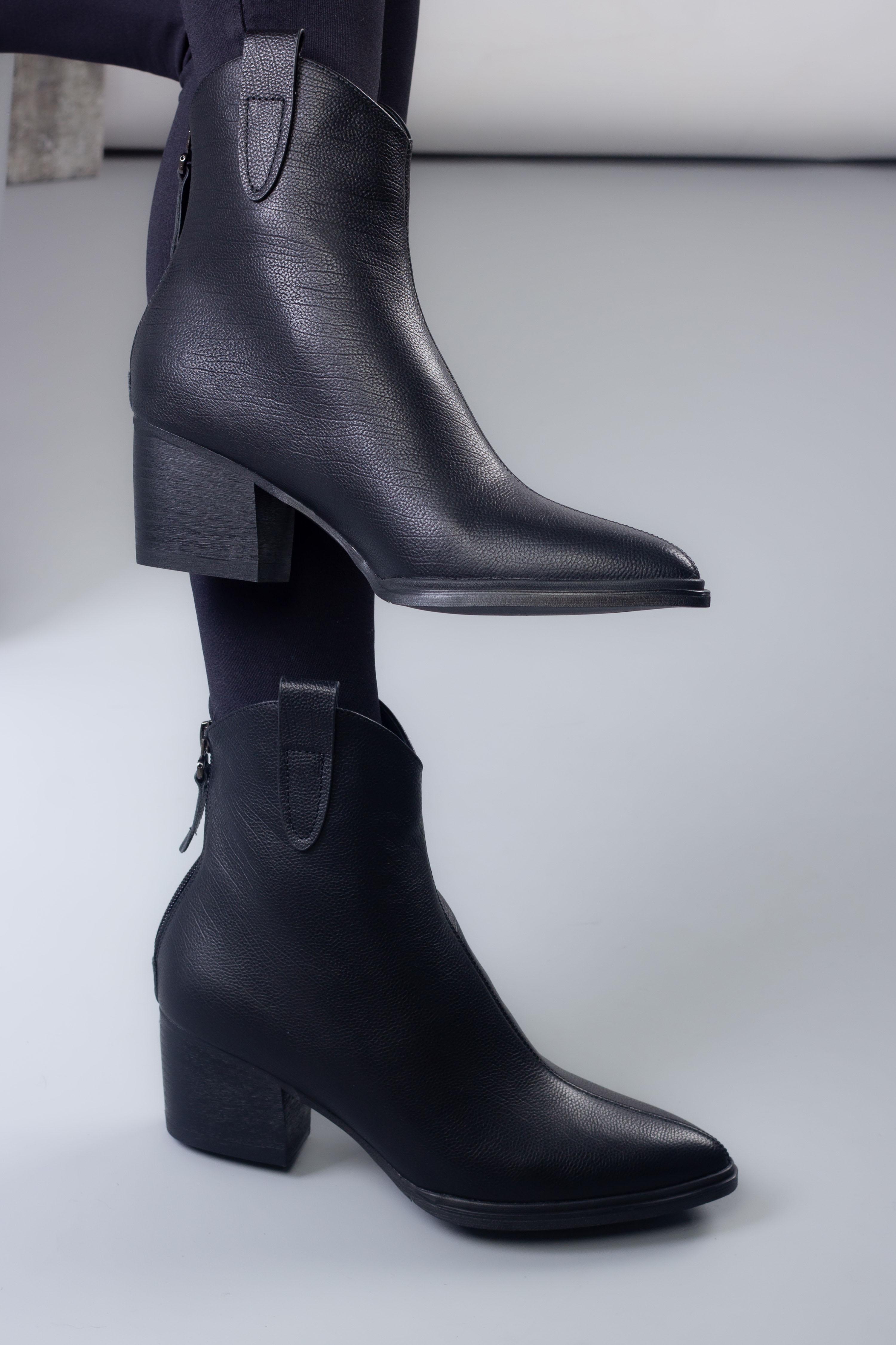 Ботинки женские Where Uwear A1158-1 346563 натуральная кожа р. 40 Черный (346563_40)