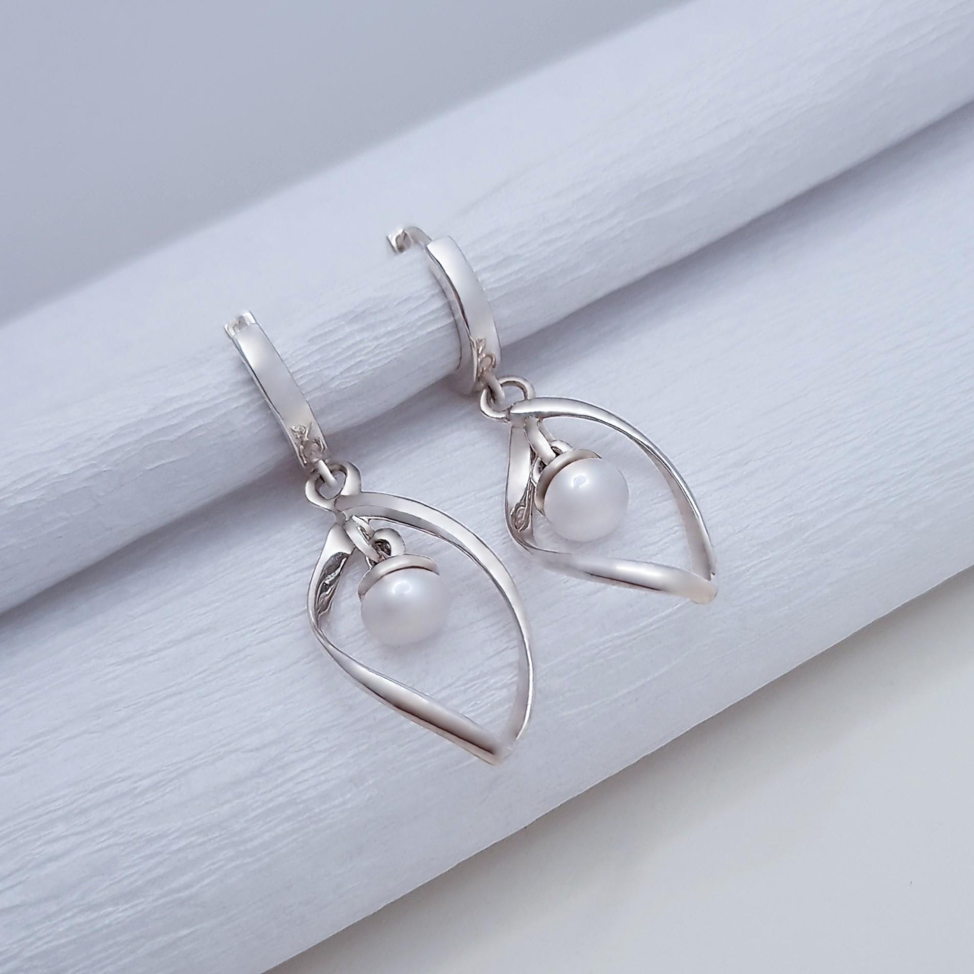 Серебряные серьги с жемчугом Кампала - фото 2 Серебряные серьги с жемчугом Кампала - фото 2